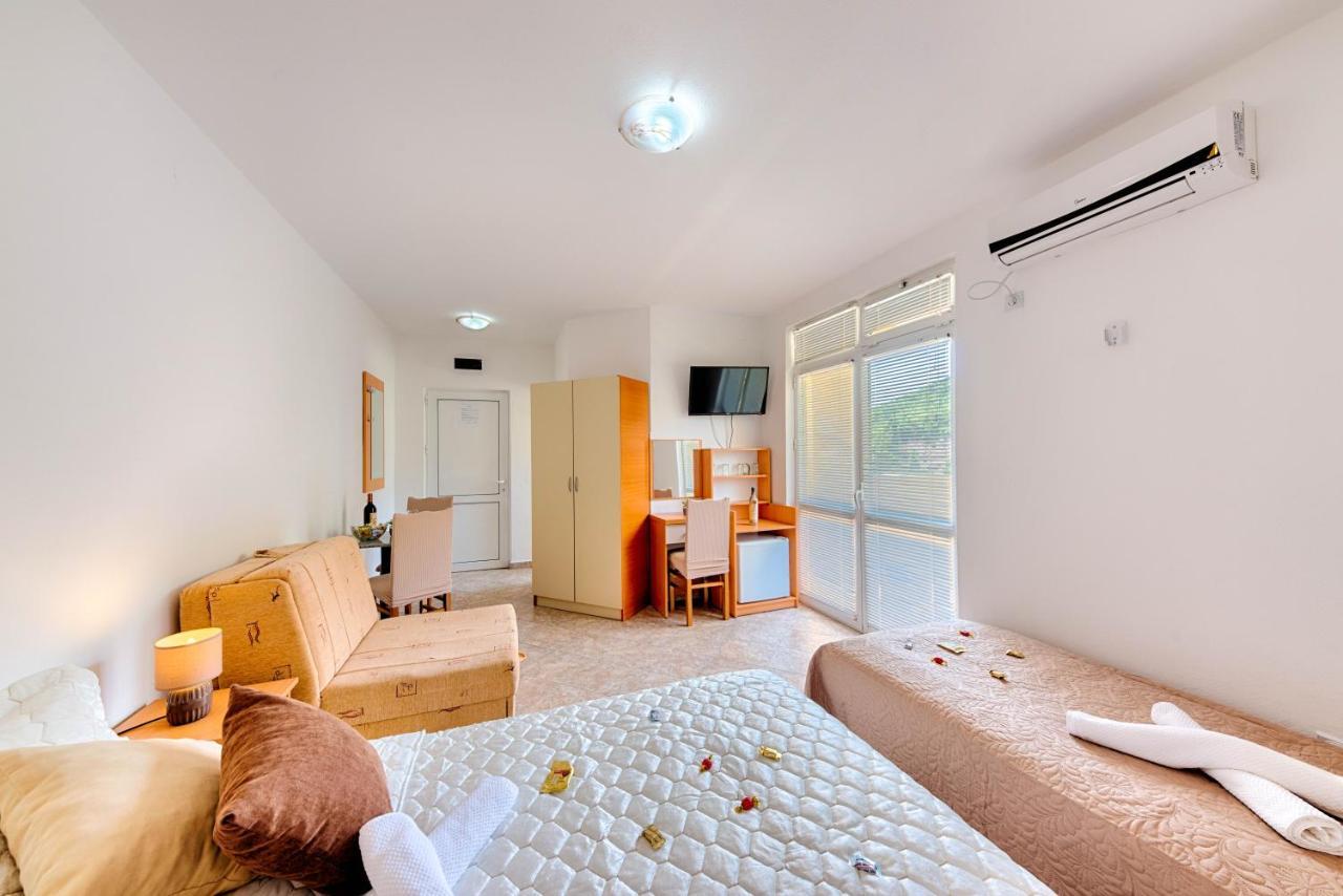 Hotel Dana Čanj Zewnętrze zdjęcie