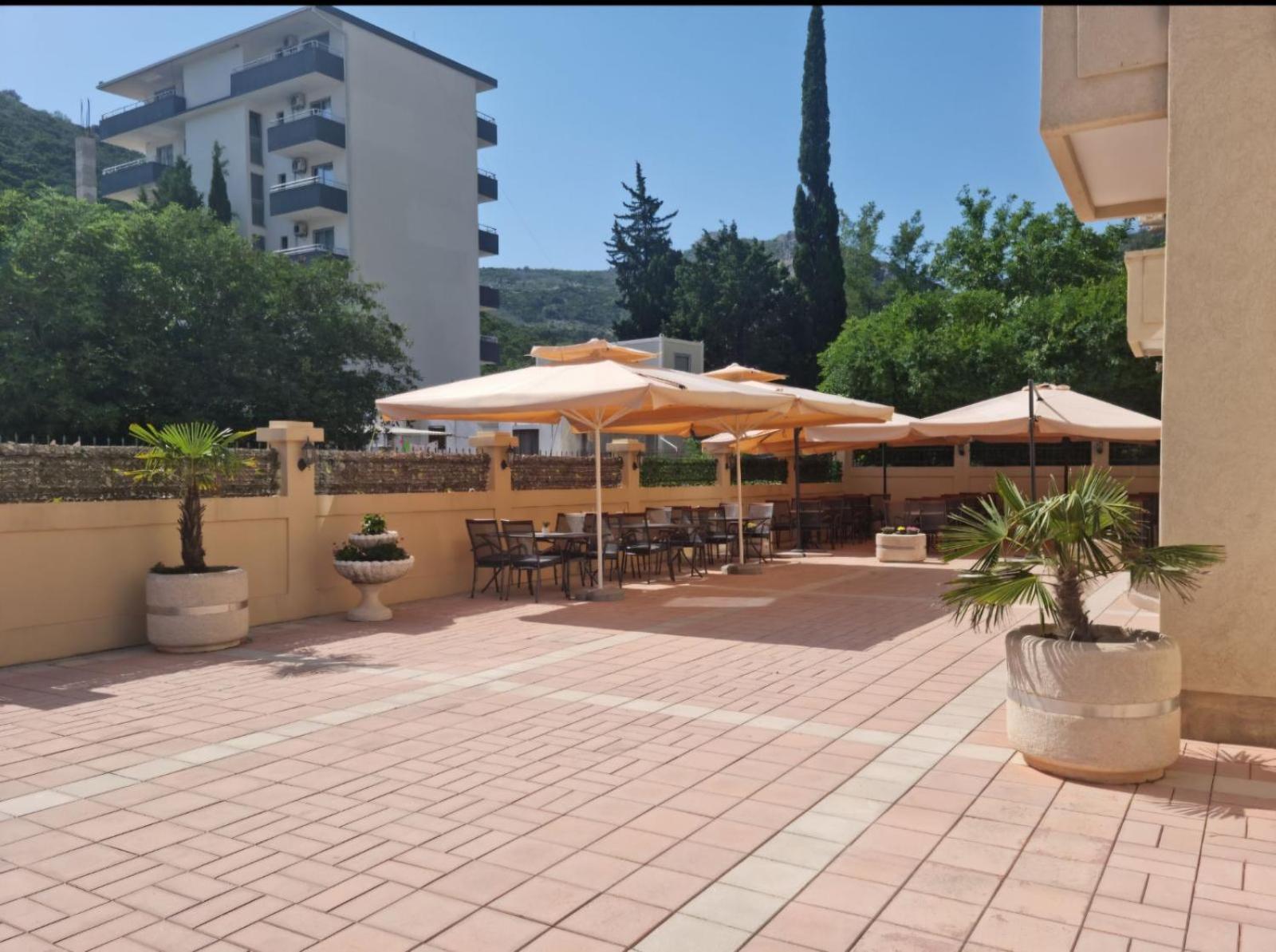 Hotel Dana Čanj Zewnętrze zdjęcie