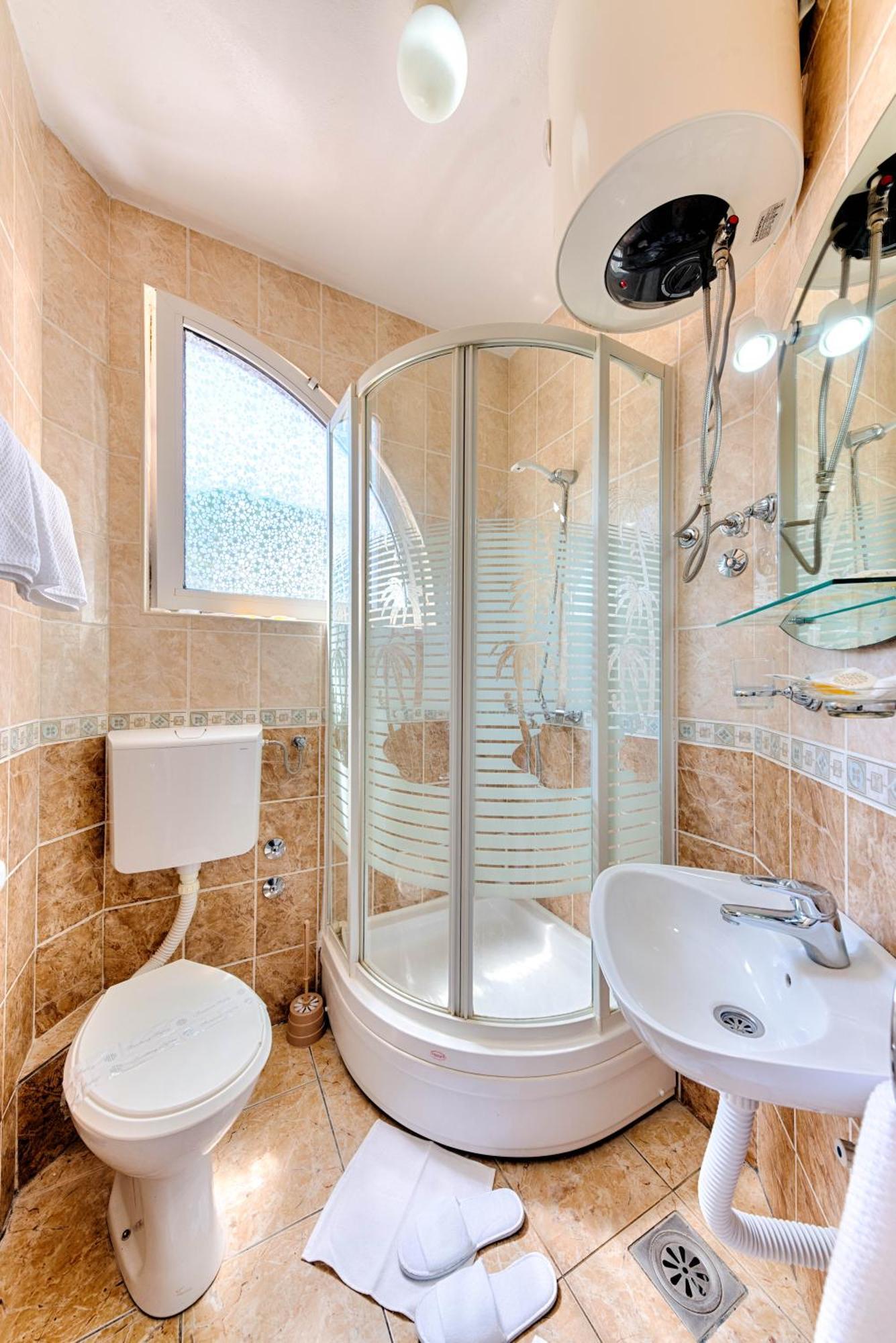 Hotel Dana Čanj Zewnętrze zdjęcie