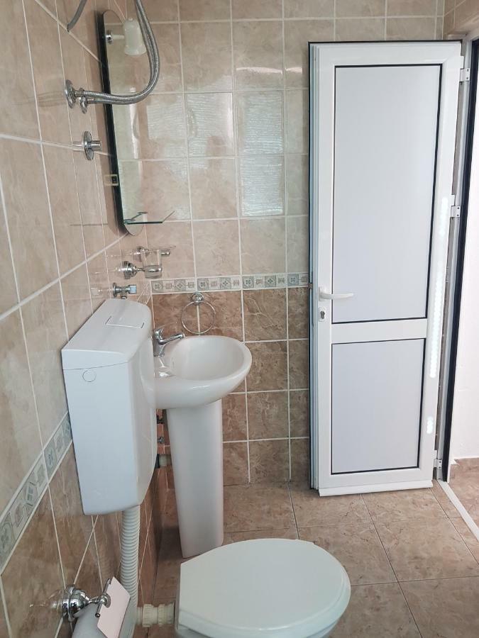 Hotel Dana Čanj Zewnętrze zdjęcie